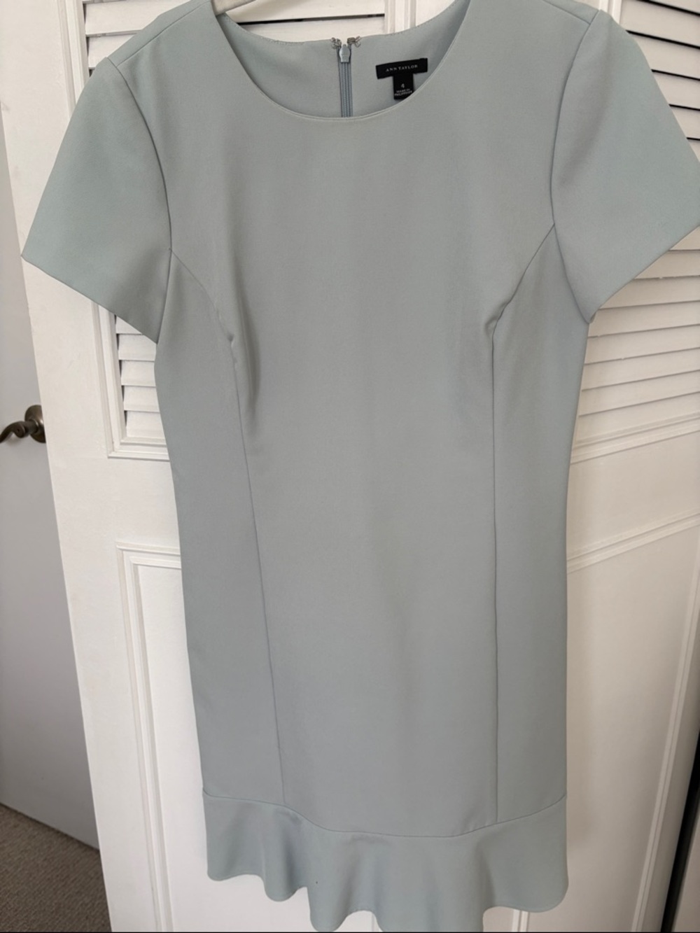 Ann Taylor Sage Green Short Sleeve Sheath Dress with Ruffle Hem